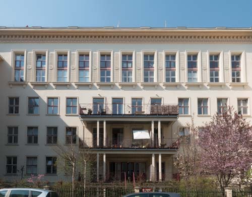 Neoclassical East Berlin School